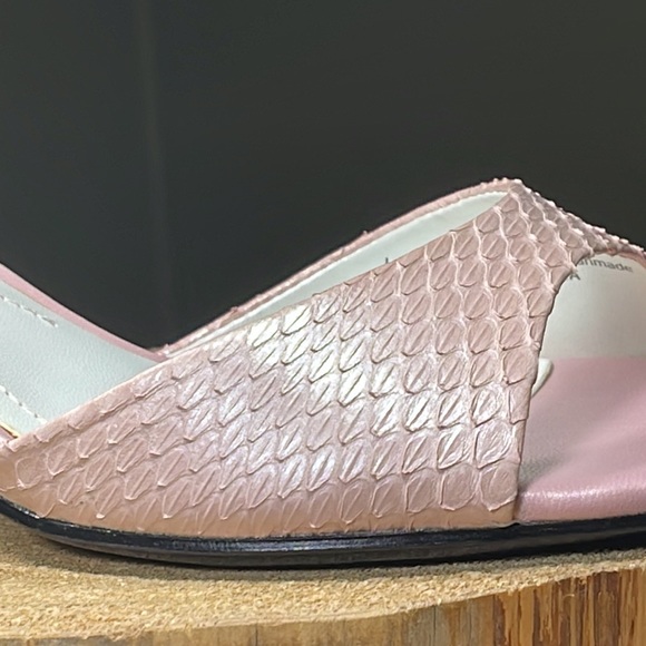 NWOT LIZ CLAIBORNE BOBSEY FLEX HEELS - Picture 2 of 16